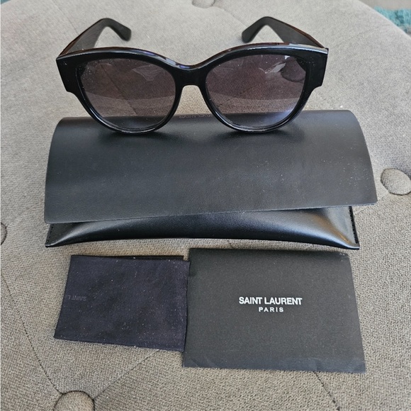 Yves Saint Laurent SL M3 001 oversized cat shaped sunglasses - Picture 3 of 12